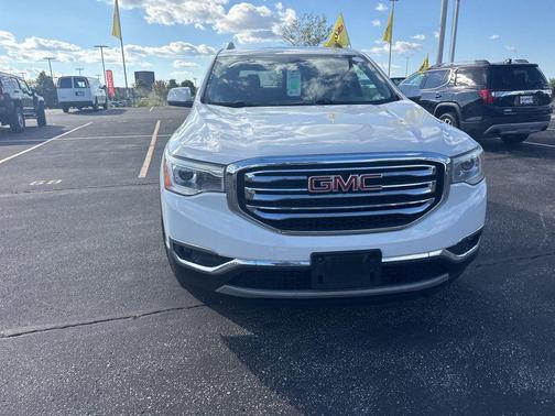 2019 GMC Acadia SLE-2
