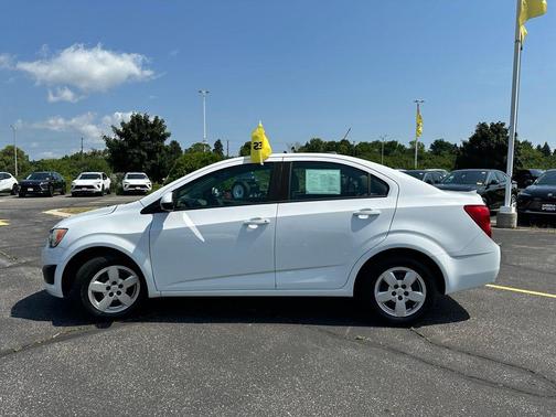 2015 Chevrolet Sonic LS