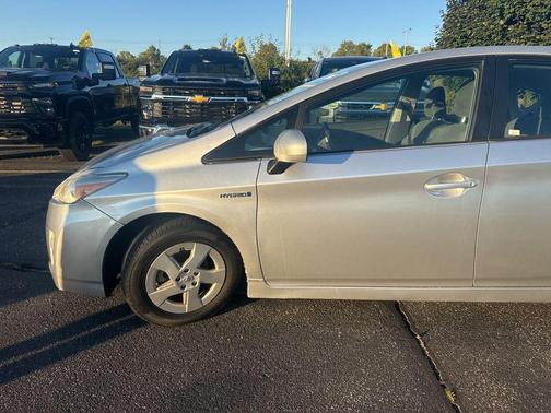 2010 Toyota Prius III