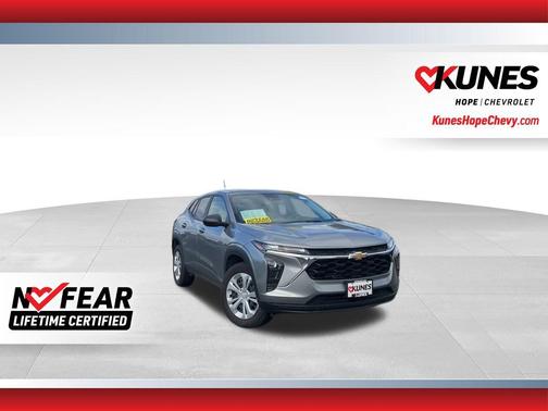 2025 Chevrolet Trax LS
