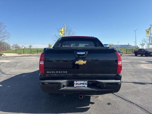 Black 2013 Chevrolet Avalanche LTZ