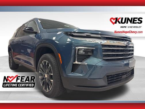 Lakeshore Blue Metallic 2026 Chevrolet Traverse LT