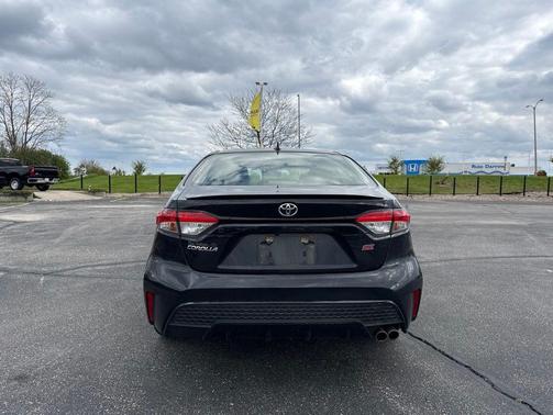 Black Sand Pearl 2021 Toyota Corolla SE
