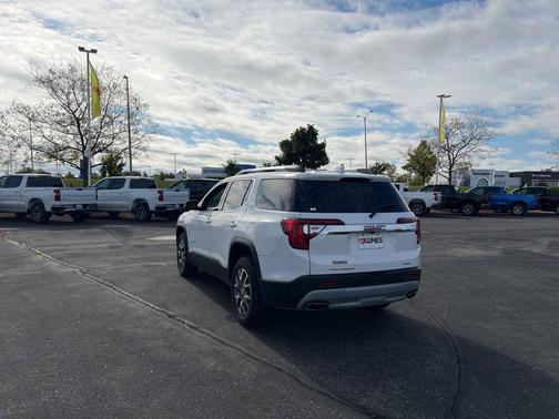 2023 GMC Acadia AWD SLT
