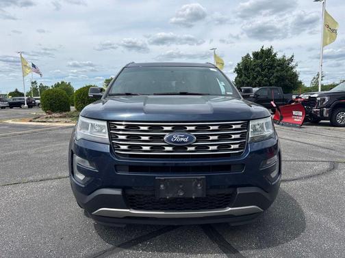 BLUE JEANS 2016 Ford Explorer XLT