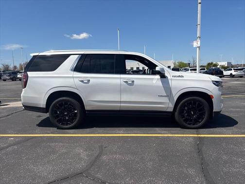 2022 Chevrolet Tahoe 4WD High Country