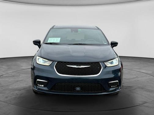 Fathom Blue Pearlcoat 2025 Chrysler Pacifica L
