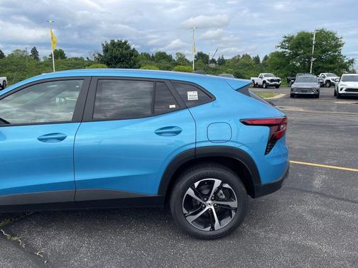 2025 Chevrolet Trax FWD 1RS