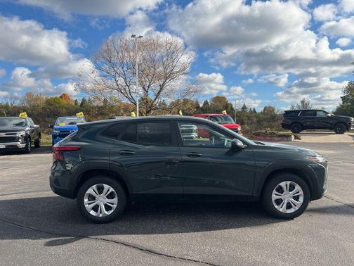 2025 Chevrolet Trax LS
