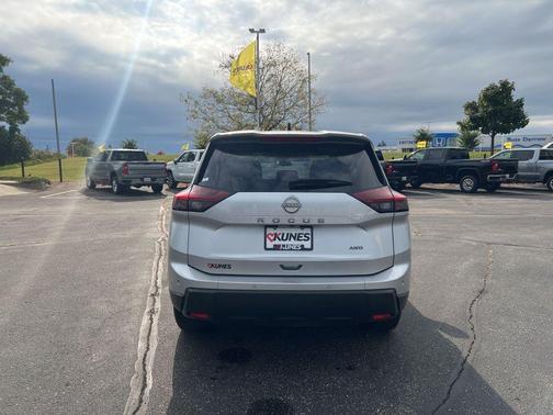 2024 Nissan Rogue S