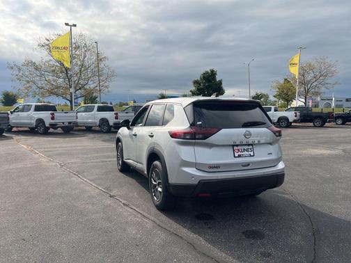 2024 Nissan Rogue S