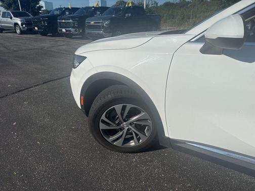 2023 Buick Envision Essence FWD
