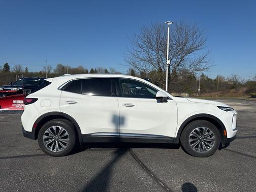 Summit White 2024 Buick Envision Preferred AWD