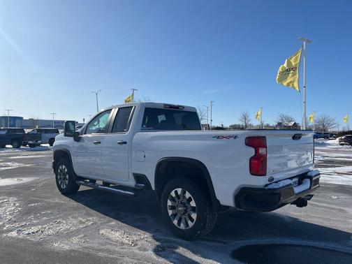 2024 Chevrolet Silverado 2500 Custom