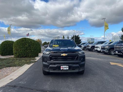 2025 Chevrolet Colorado WT