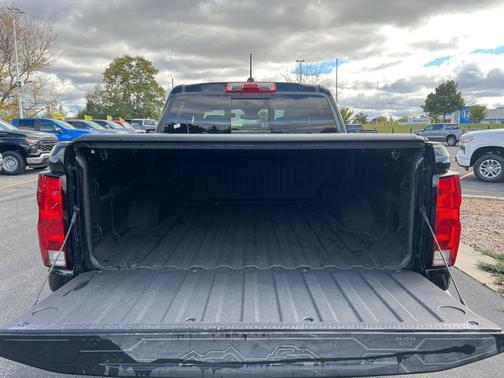 2025 Chevrolet Colorado WT