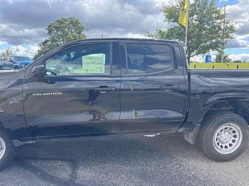 2025 Chevrolet Colorado WT