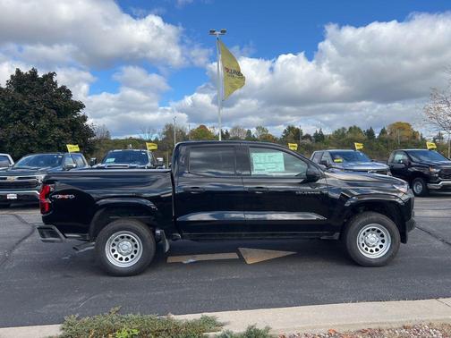 2025 Chevrolet Colorado WT