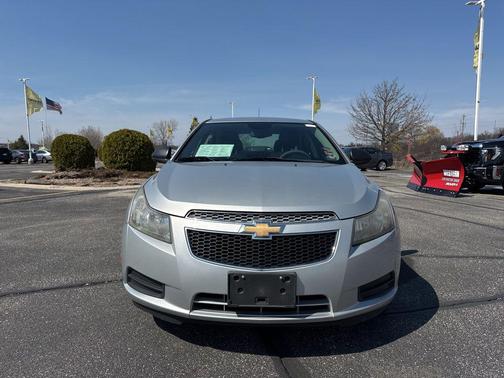 2013 Chevrolet Cruze LS