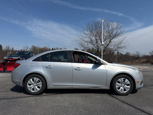2013 Chevrolet Cruze LS