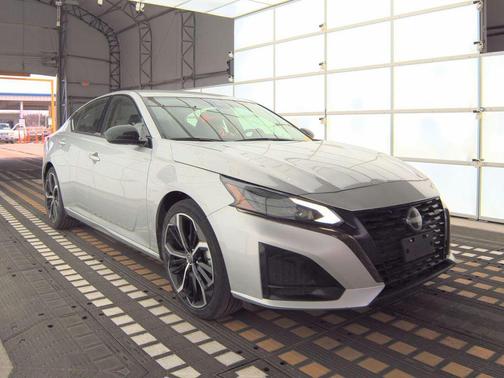 2024 Nissan Altima SR FWD