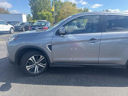 2022 Mitsubishi Outlander Sport SE
