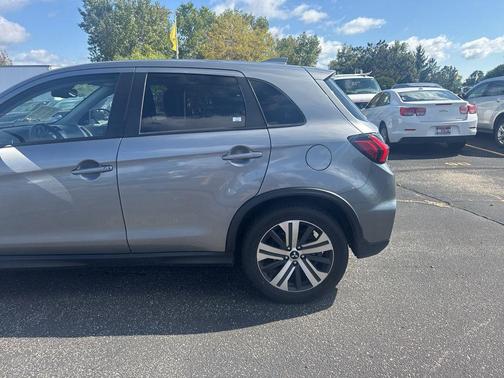 2022 Mitsubishi Outlander Sport SE