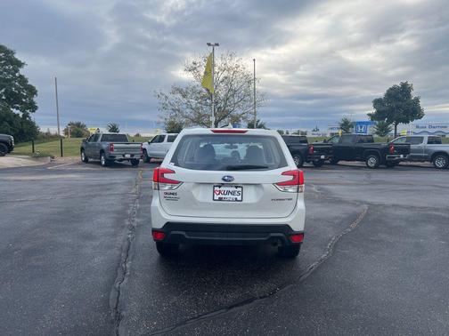 2021 Subaru Forester Base