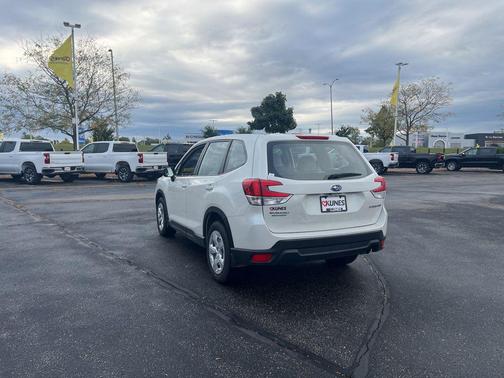 2021 Subaru Forester Base