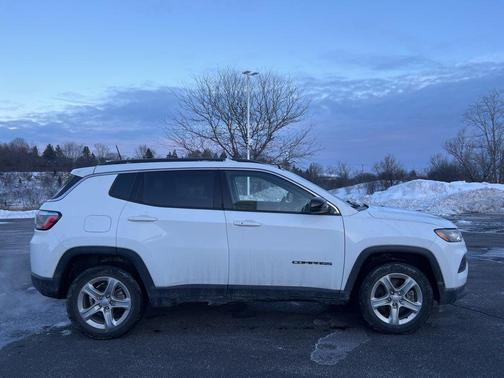 2023 Jeep Compass Latitude
