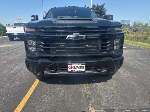2025 Chevrolet Silverado 2500 Custom