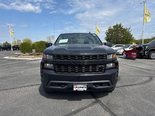 Black 2020 Chevrolet Silverado 1500 Custom