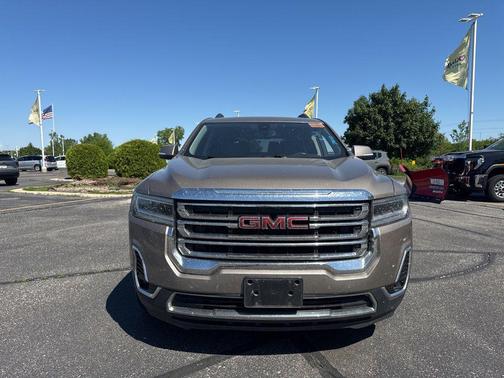 Light Stone Metallic 2023 GMC Acadia AWD SLT