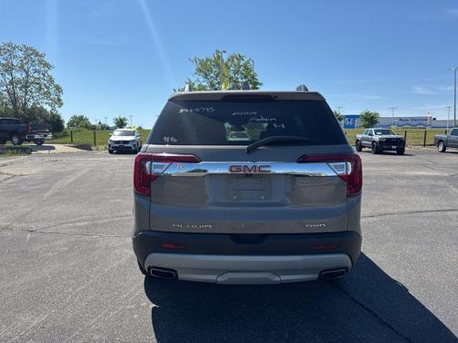 Light Stone Metallic 2023 GMC Acadia AWD SLT