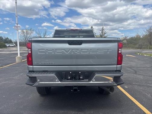 2025 Chevrolet Silverado 3500 LT