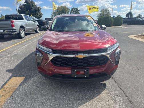 2025 Chevrolet Trax LS