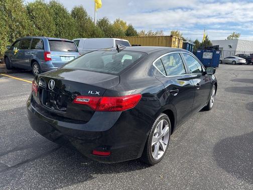 2013 Acura ILX 2.0L Technology