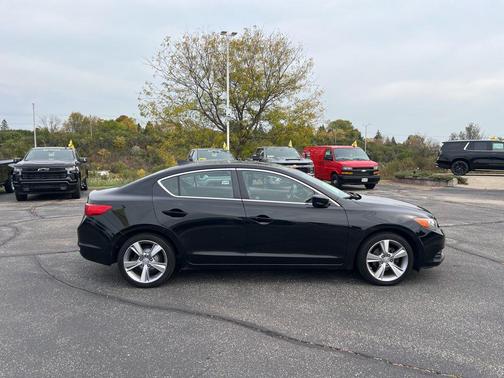 2013 Acura ILX 2.0L Technology