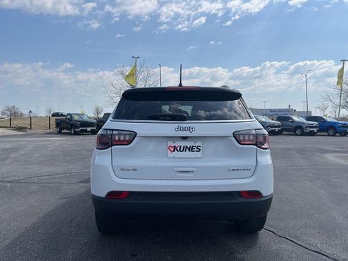 Bright White Clearcoat 2025 Jeep Compass Limited