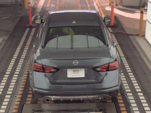 Gun Metallic 2024 Nissan Altima 2.5 SL