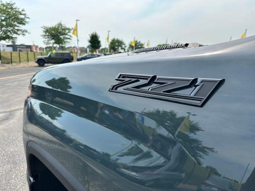 2025 Chevrolet Silverado 3500 LT