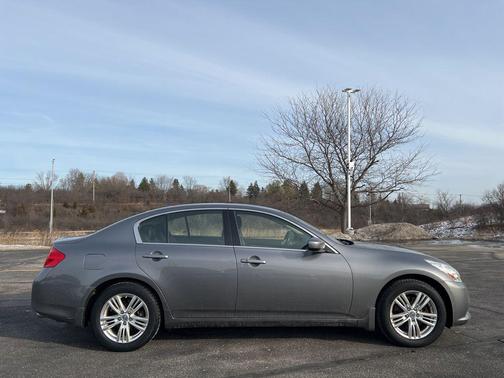 2012 INFINITI G25x Base
