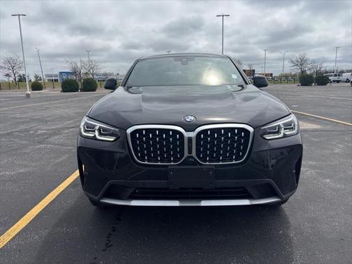 2023 BMW X4 xDrive30i
