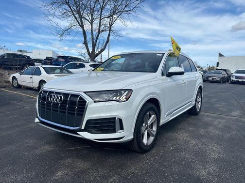 2024 Audi Q7 45 Premium Plus