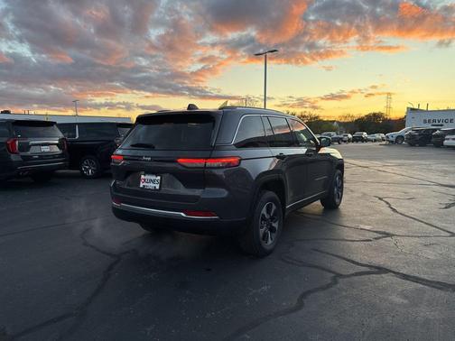 2024 Jeep Grand Cherokee 4xe Base