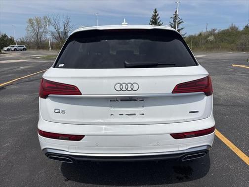 2023 Audi Q5 45 S line Premium Plus