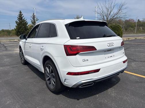2023 Audi Q5 45 S line Premium Plus