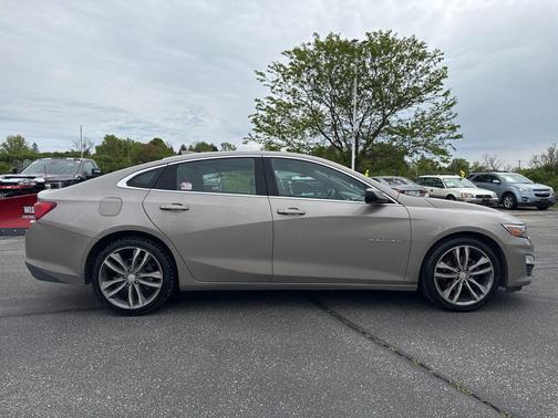 Mineral Gray Metallic 2023 Chevrolet Malibu FWD 1LT