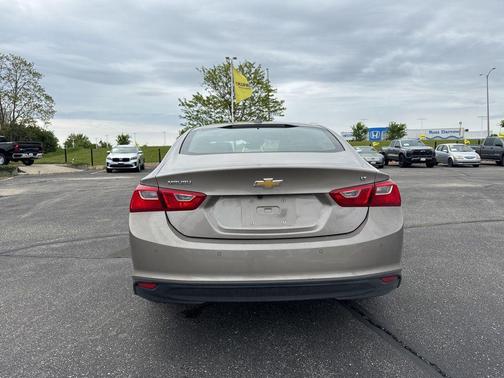 Mineral Gray Metallic 2023 Chevrolet Malibu FWD 1LT