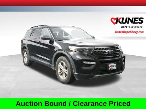 AGATE BLACK METALLIC 2022 Ford Explorer XLT